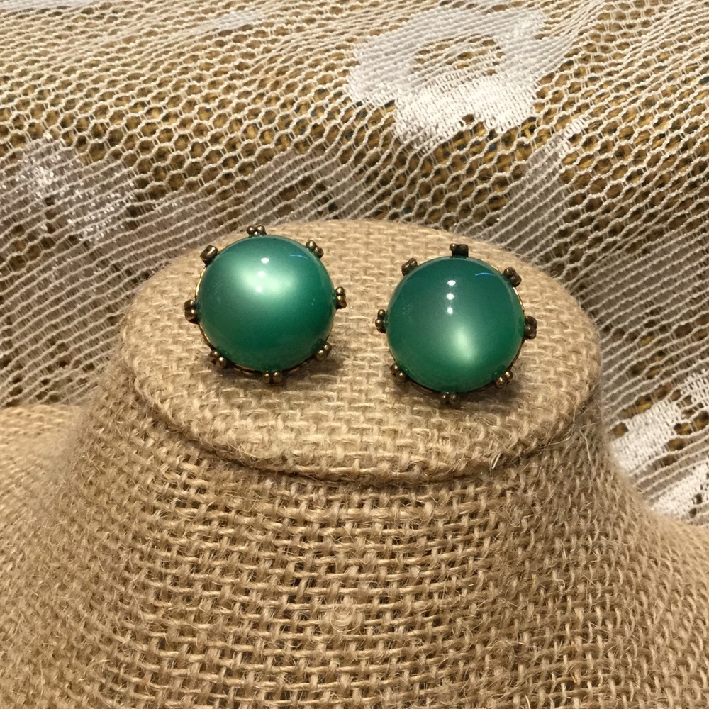 Green moon glow earrings, vintage, screw back